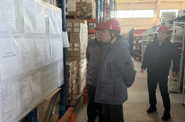 工经所领导检查储运部安全生产工作 出版社落实领导要求开展节前自查